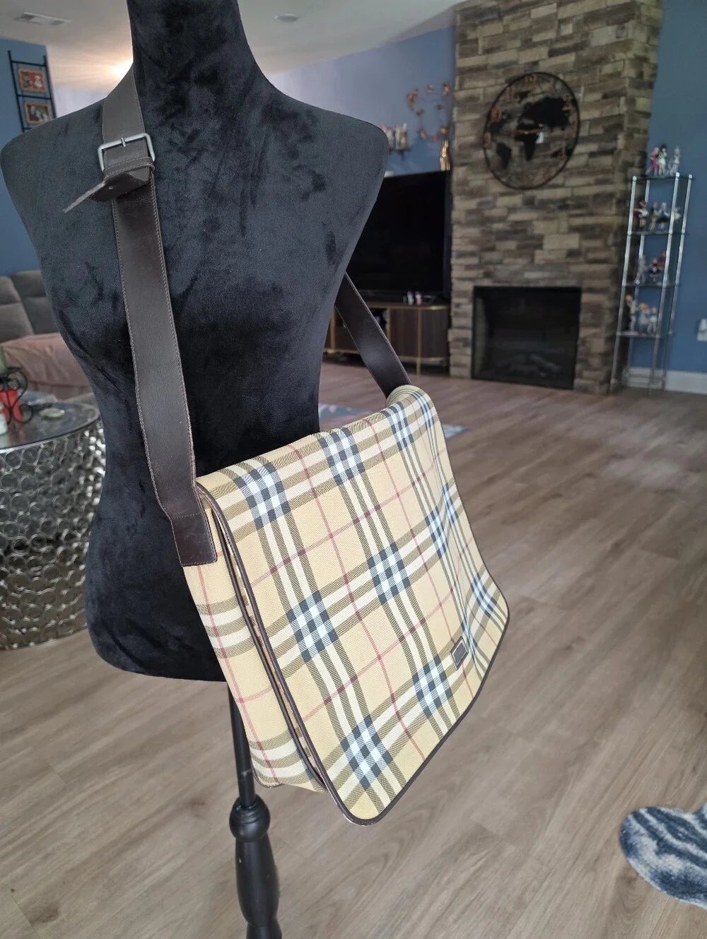 Authentic Burberry Classic Plaid Messenger Bag in Beige with Brown Leather Trim